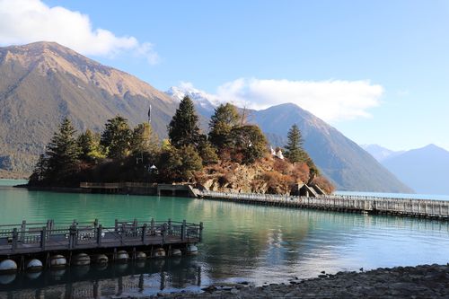 西藏和西北旅游攻略一样吗,西藏西北旅游攻略路线推荐
