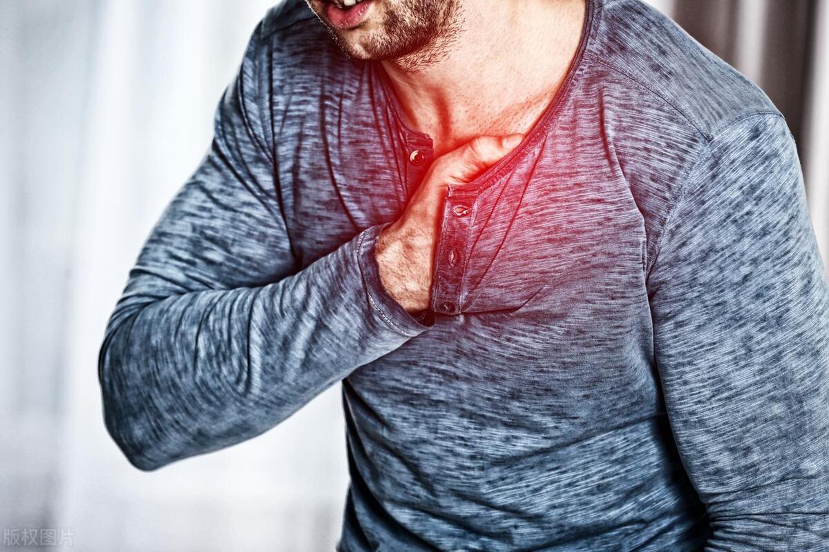 冠心病能乱停药吗?提醒:给您讲讲这5种常备药,作用是什么