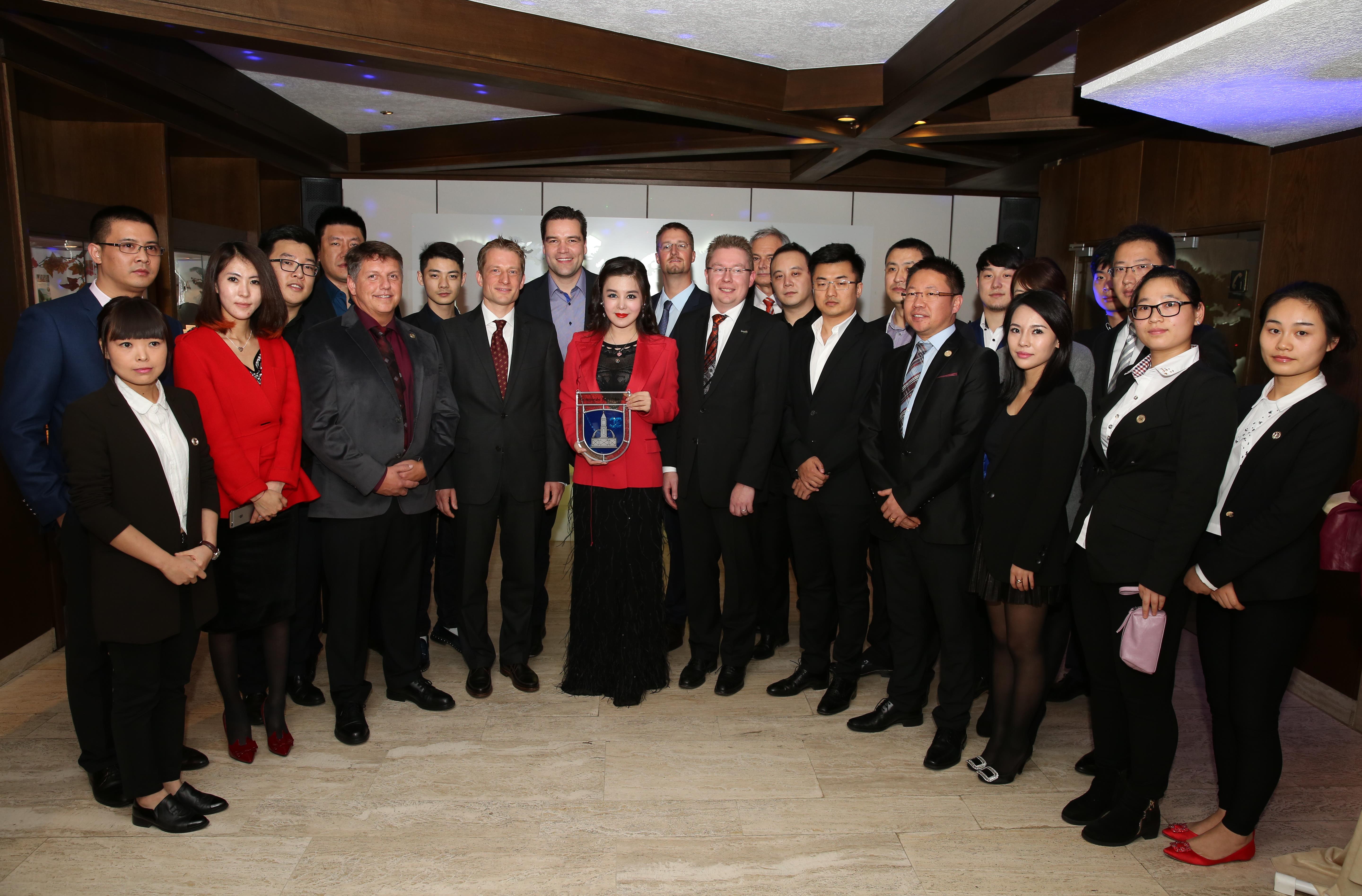 靠收割富婆骗走50亿,靠收割富婆骗走50亿于文红