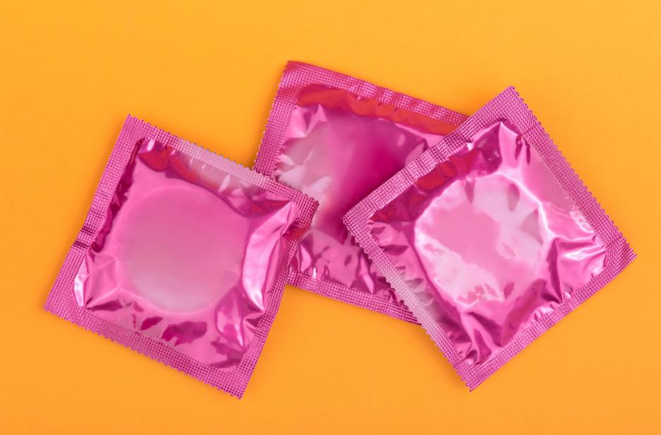 安全套的油会不会影响胎儿,安全套的油对身体有害吗