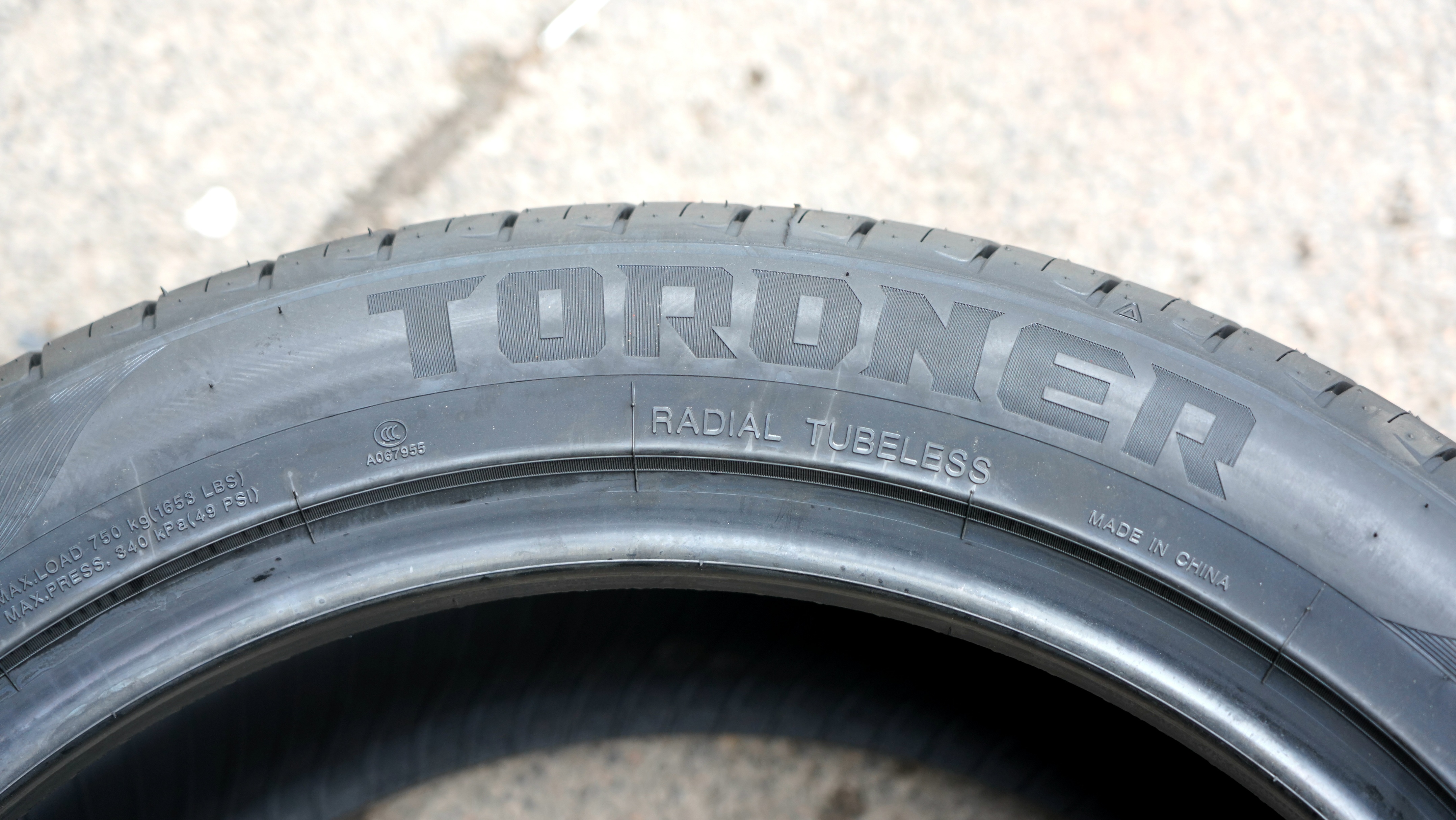 换两条雷神轮胎有静音效果不,要不要换雷神静音胎