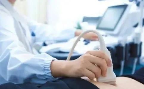 女性腹痛诊断,女子腹痛难忍检查出结石