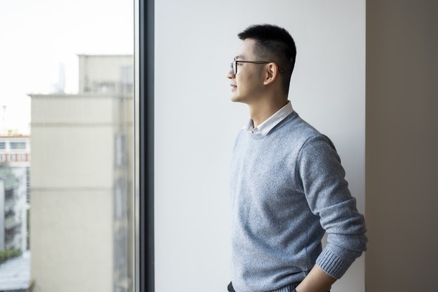 10年前借给发小50万买门面，10年后他哀求:128万的门面抵50万还你