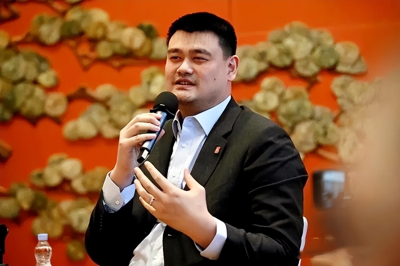 姚明叶莉个人简介,姚明和老婆叶莉高清视频