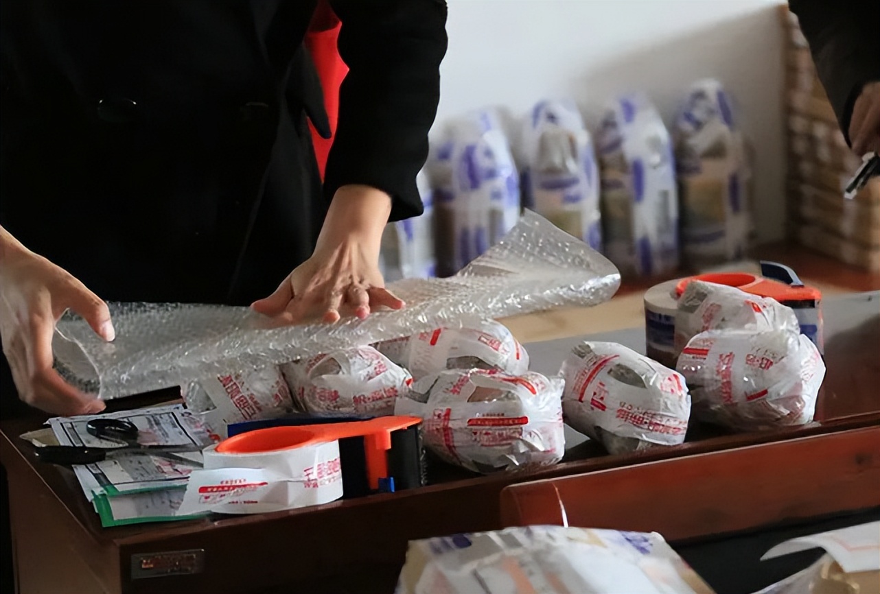 上海寄快递行李怎么省钱,水果怎么寄快递便宜又省钱