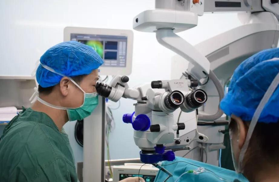 视网膜激光治疗后会修复吗,视网膜光凝手术副作用