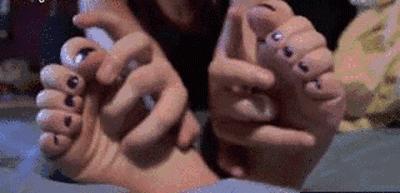 脚臭很尴尬该怎么办,脚臭的小常识是什么