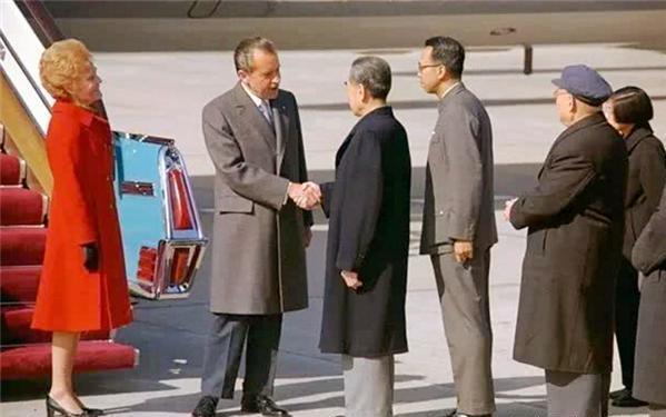 尼克松访华送给中国什么树,尼克松送给中国的礼物