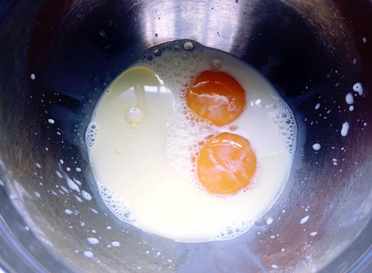 女性黑眼圈好重吃什么可以调理,女人补黑眼圈最好的食物