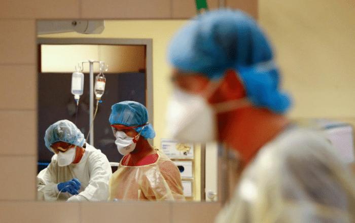 10元人民币和10美元购买力,100人民币和100美元购买力