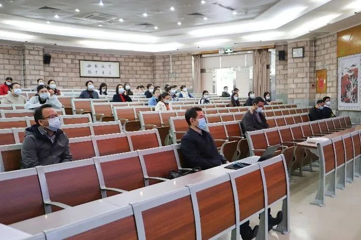 渊默而雷声——三高大讲堂教师专业发展培训