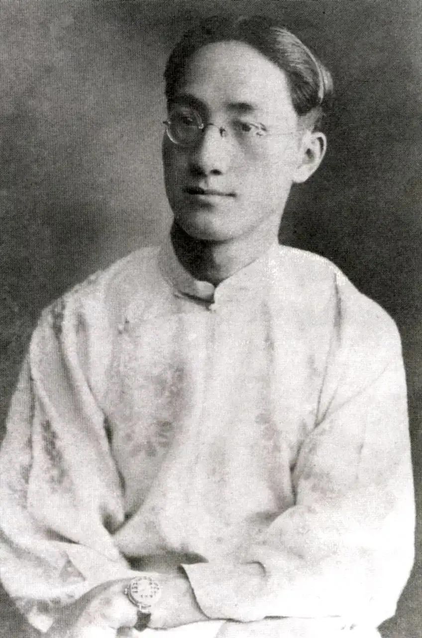 徐志摩逝世后留下唯一儿子,徐志摩幼子彼得