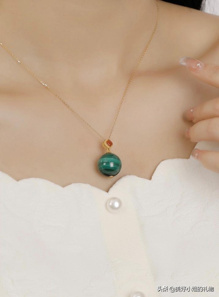 母亲节礼物项链黄金推荐,母亲节礼物排行榜前十名黄金饰品