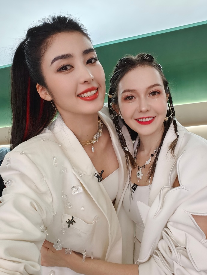 足球门将赵丽娜写真,门将赵丽娜资料