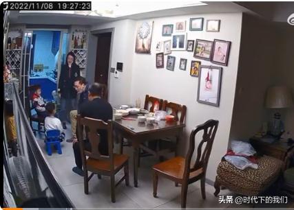 ‘‘掌掴男童’’事件网友各持己见,完整版视频解析,真相如何?