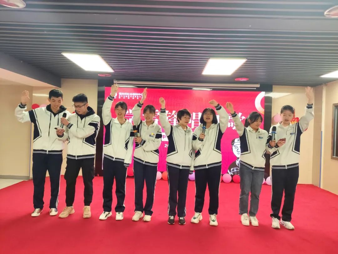 小朋友唱红歌学习雷锋,小学生一起唱学习雷锋好榜样