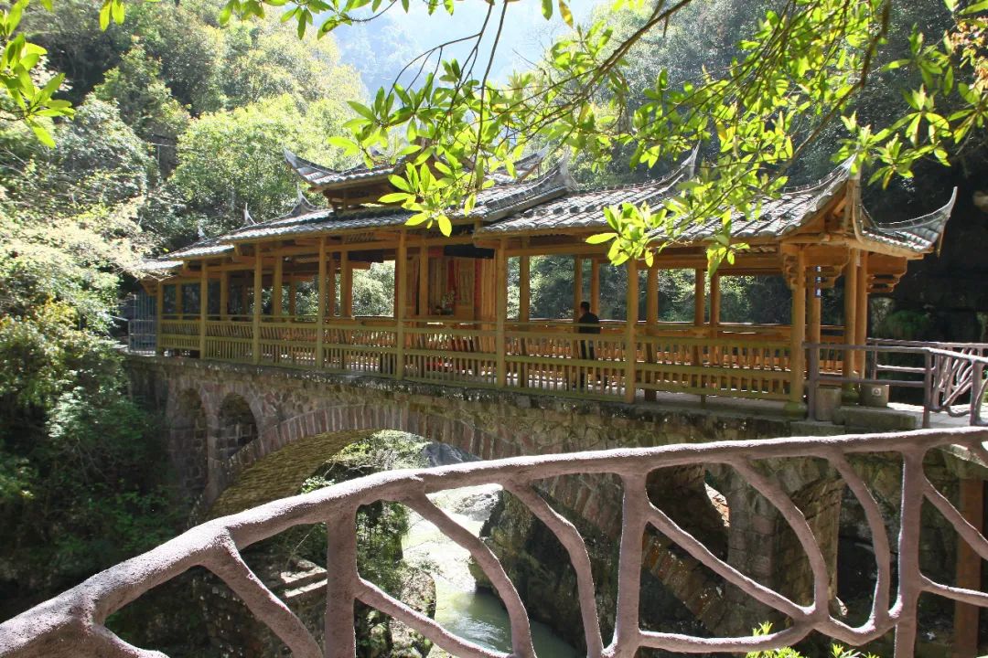 海美、小吃巨好吃！这个神还原游戏世界的小城，不该这样被埋没！