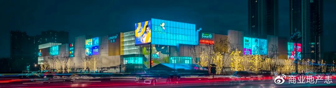 成都凤凰山体育馆v区座位图,成都凤凰山体育场怎么拿亲签