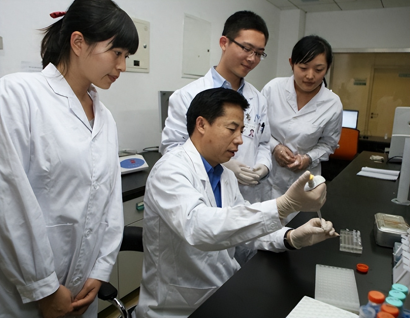 中国留不住高材生的原因,激光研究院待遇