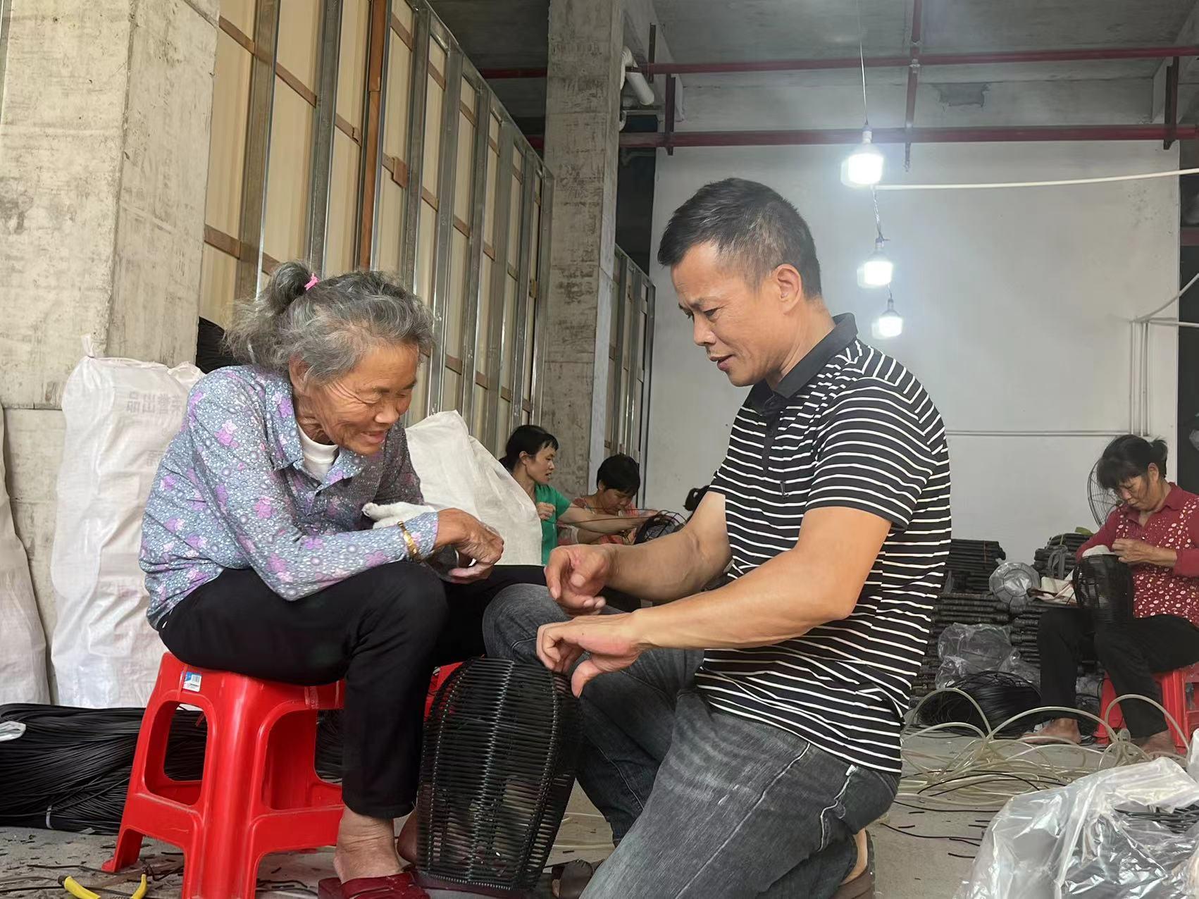 一年能挣8万的工厂,一年能赚3亿的工厂