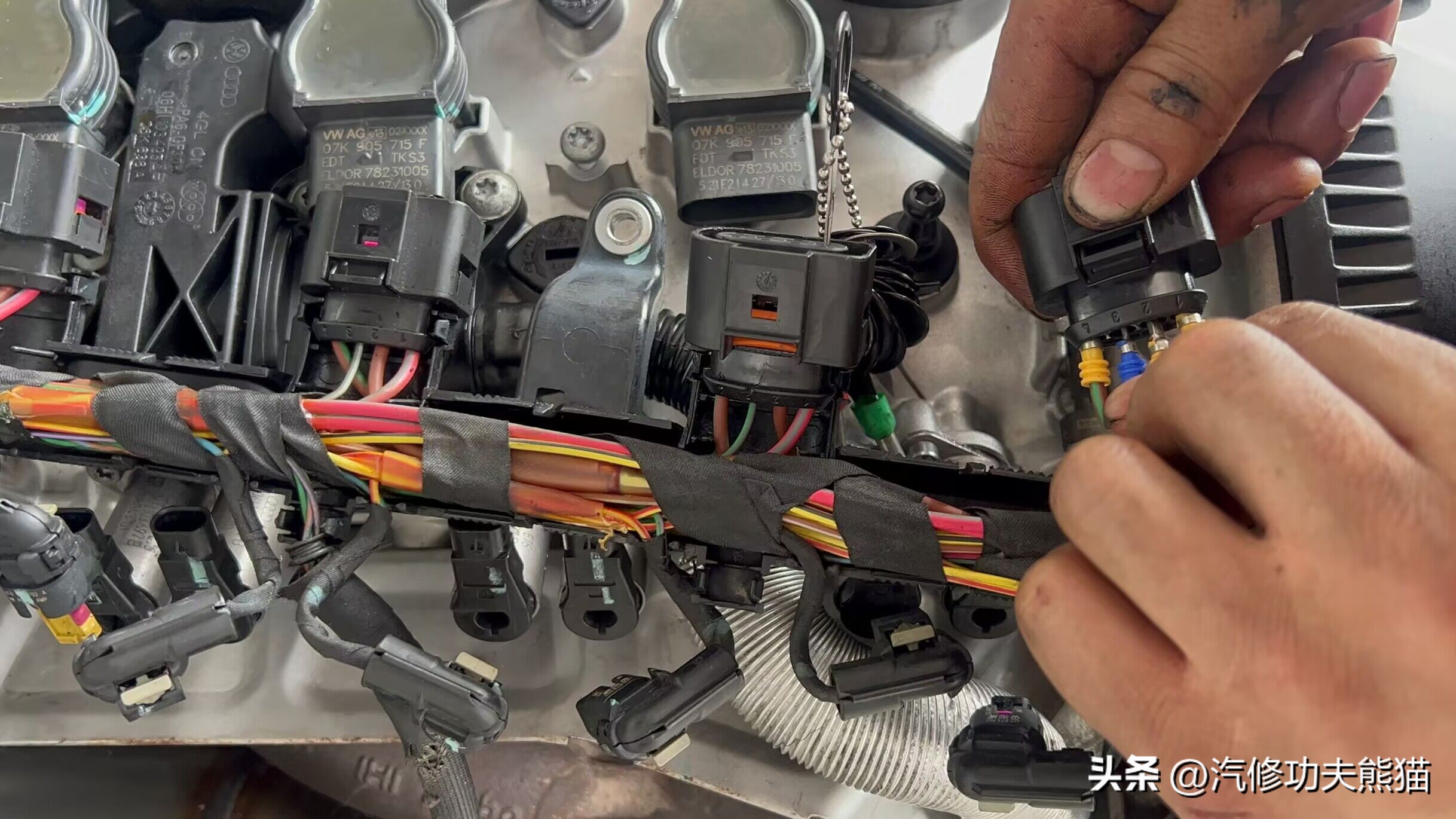 奥迪A4L烧机油！*草烟**公司是让你们烧*草烟**烧钱，我们让你不烧机油