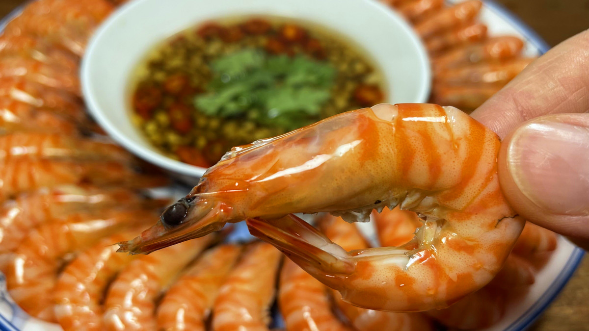 水煮大虾白灼虾一般煮几分钟,水煮大虾技巧注意几点鲜嫩不腥