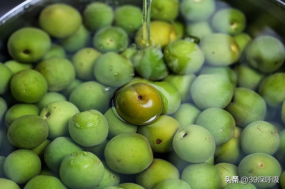 李荣浩乌梅子酱有多火,李荣浩乌梅子酱最佳翻唱