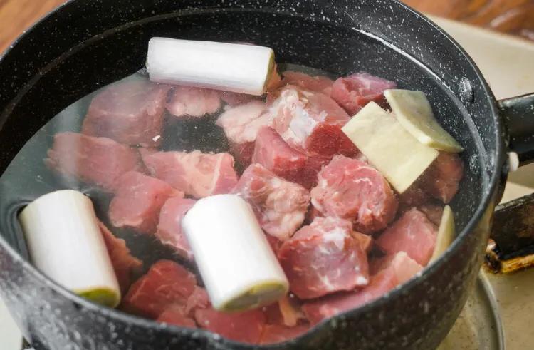 中老年人每天吃多少高蛋白合适,老人多食高蛋白食物好吗