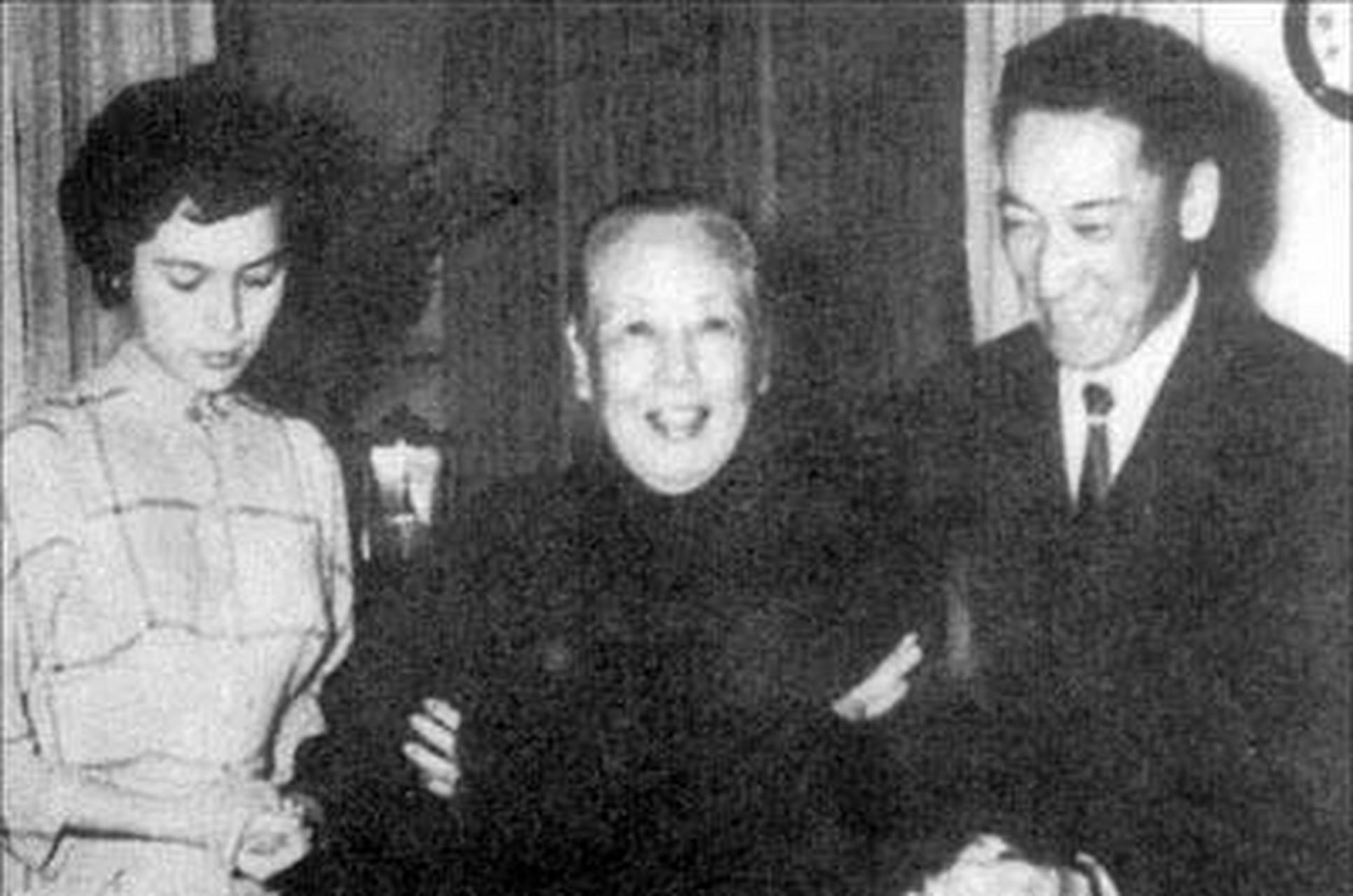 蒋介石有多风流？贴身秘书晚年透露真相，宋美龄做法令人叫绝