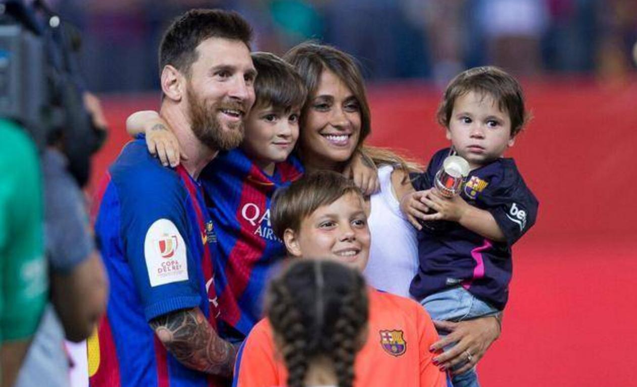 梅西不再害羞！巴萨巨星在迪拜握手西亚美女，这次不怕安妞生气？