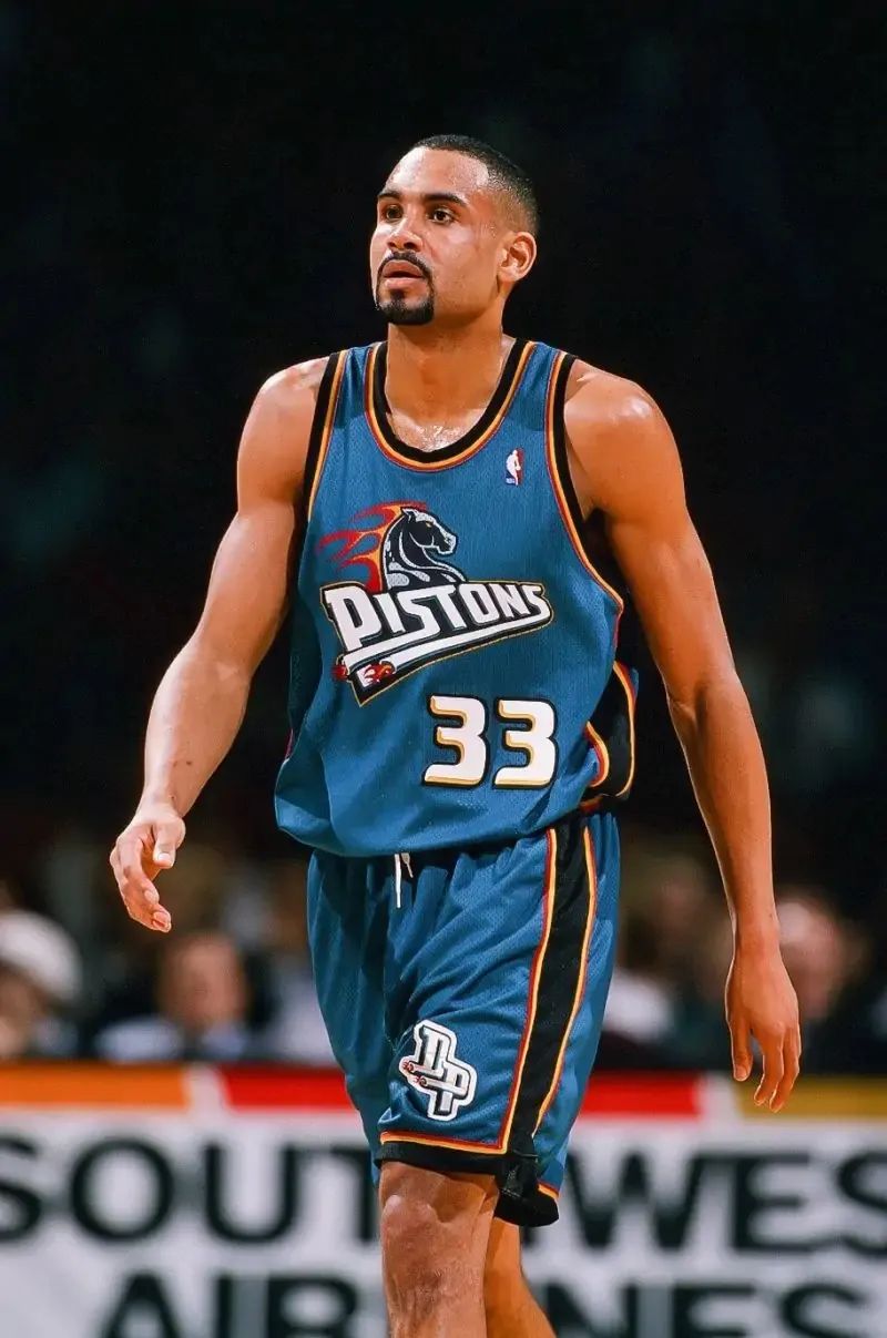 湖人0号和勇士6号球衣哪个好看,勇士湖人新球衣