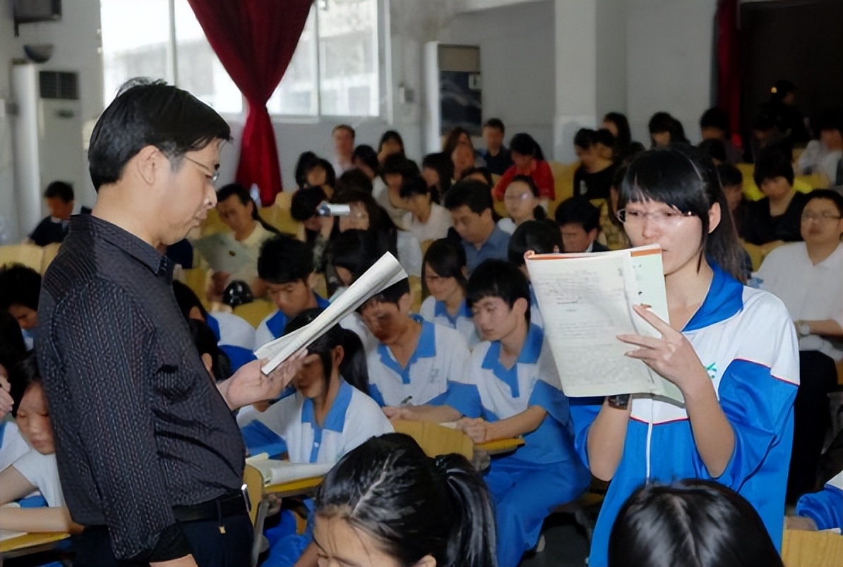 将取消中学生晚自习，家长们意见难以统一，教育部给出暖心答复