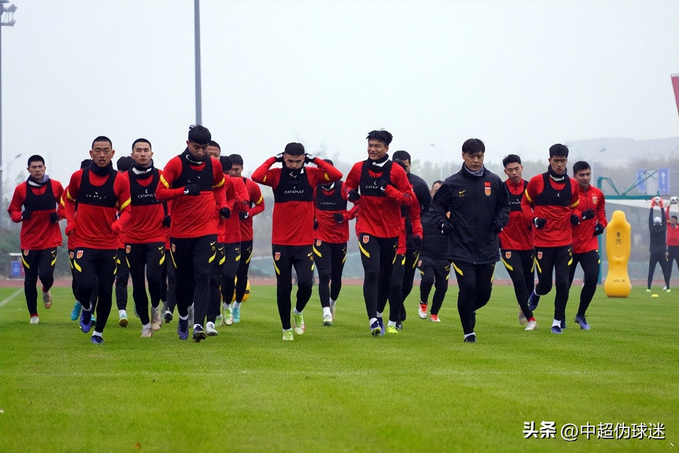 国足参加军训,国足来了