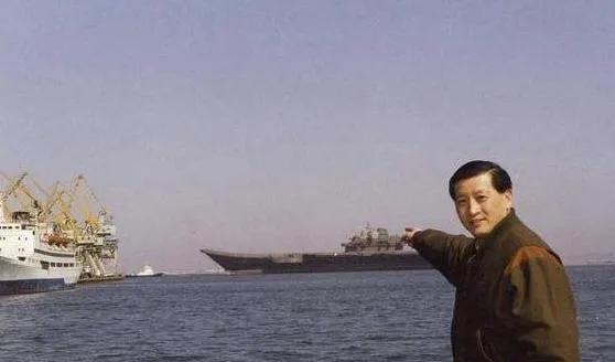 山东汉子在机场喝酒,山东汉子喝酒的视频