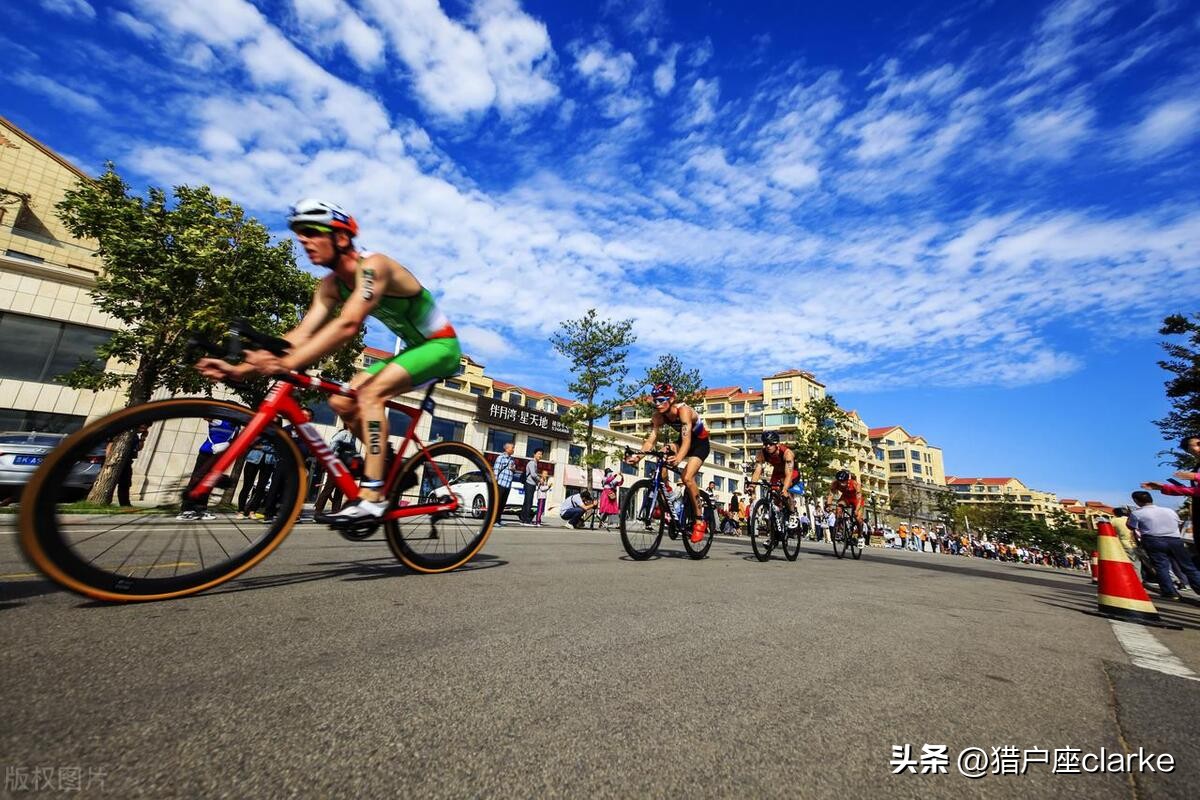 五种运动镜头的拍摄技巧,怎么拍出有力量感的动作