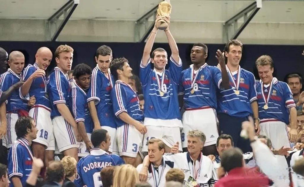 足球歌曲世界杯主题曲wake,2018足球世界杯主题曲