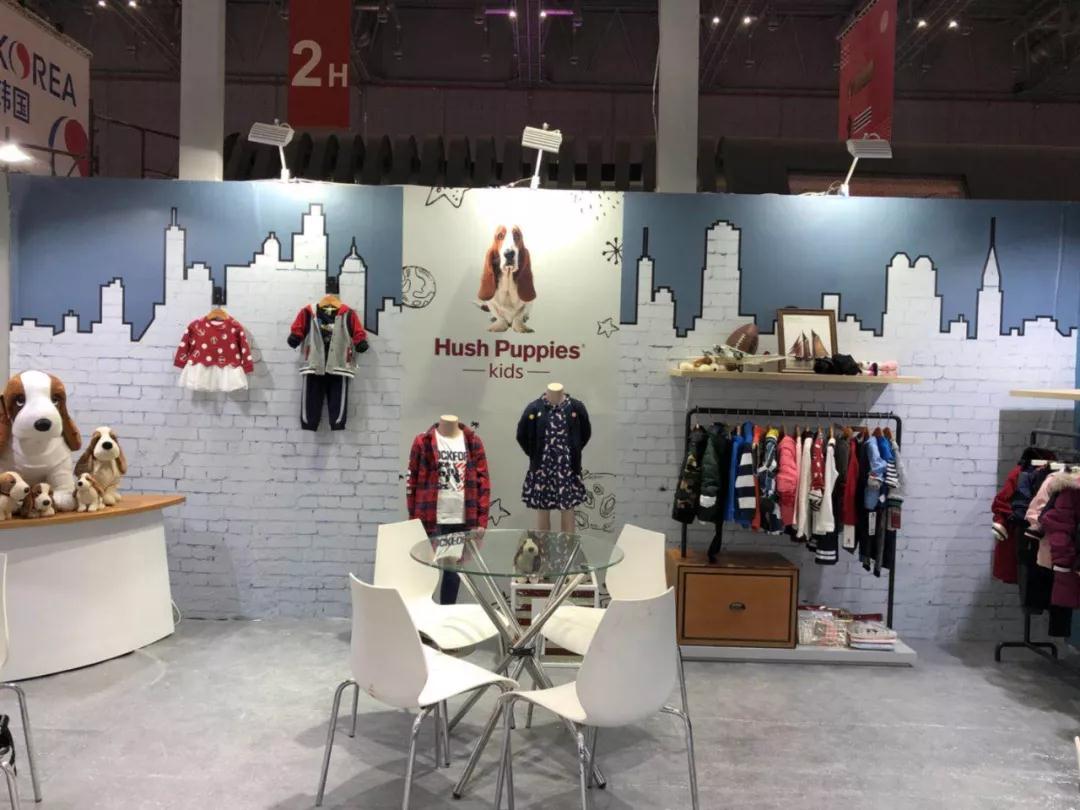 从事童装的嘉曼服饰，2022年也遭遇了营收和净利润的双下跌