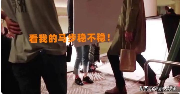 为什么只拍上半身,为什么只拍上半身镜头往下移