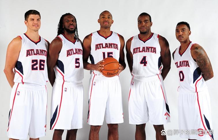 联盟永久退役的球衣都有谁,各球队退役球衣名单