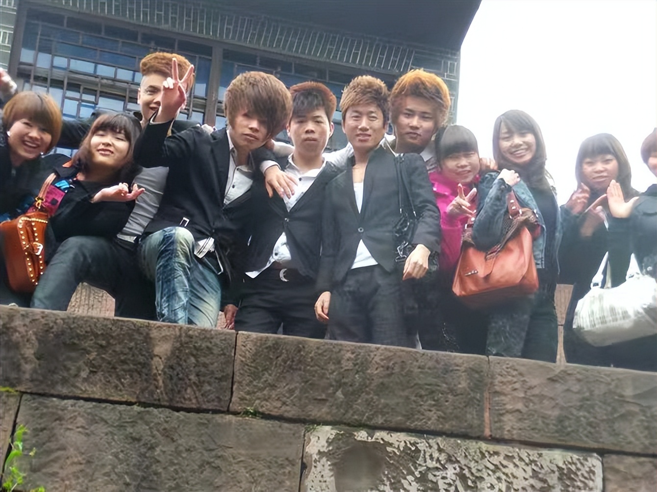 老外看贵州村超联赛足球,外国人看贵州村超足球