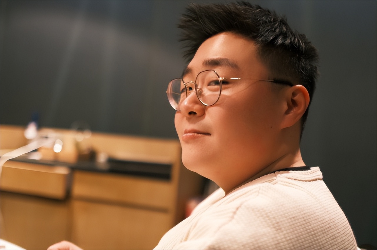 郝劭文求婚成功现场照曝光,郝劭文求婚女友简介