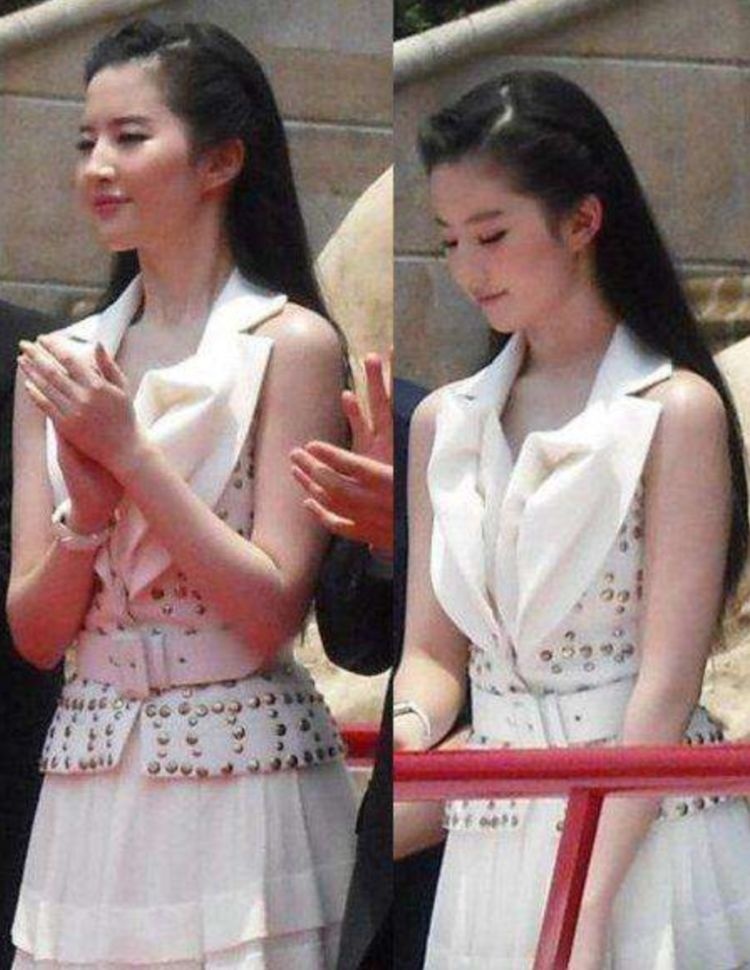 刘亦菲唐嫣穿衣打扮,刘亦菲唐嫣现代服装