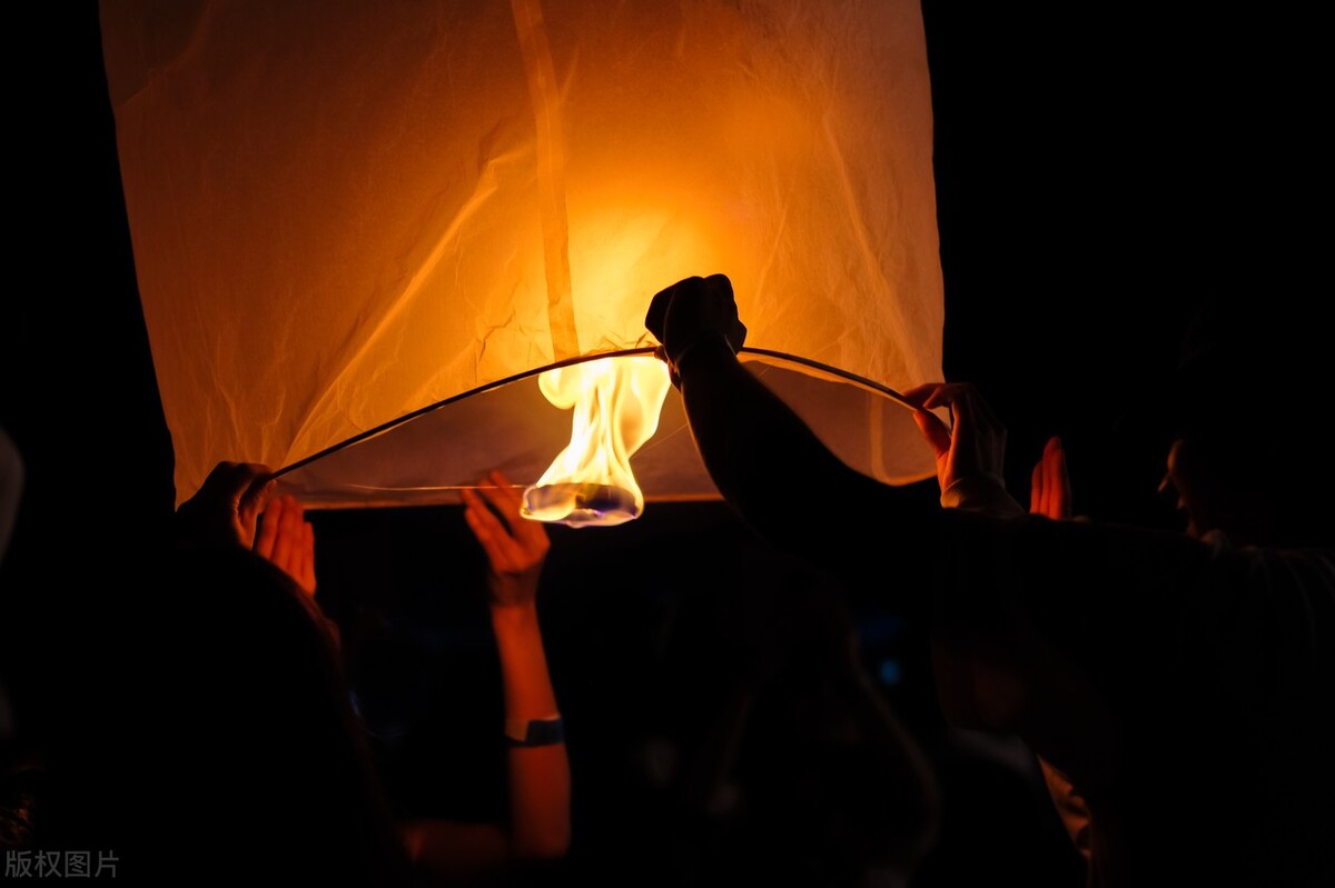 娃娃的孔明灯,小小孔明灯