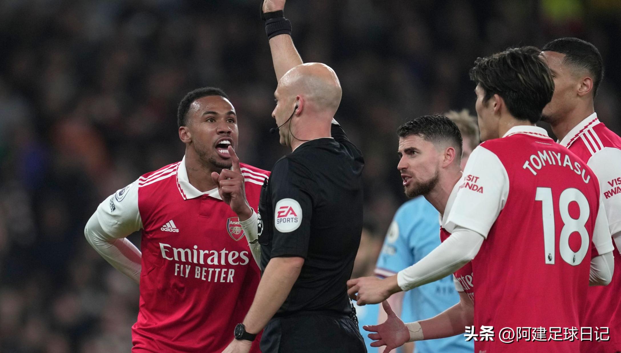 曼城3-0阿森纳夺冠完整视频,蓝月亮曼城枪手阿森纳