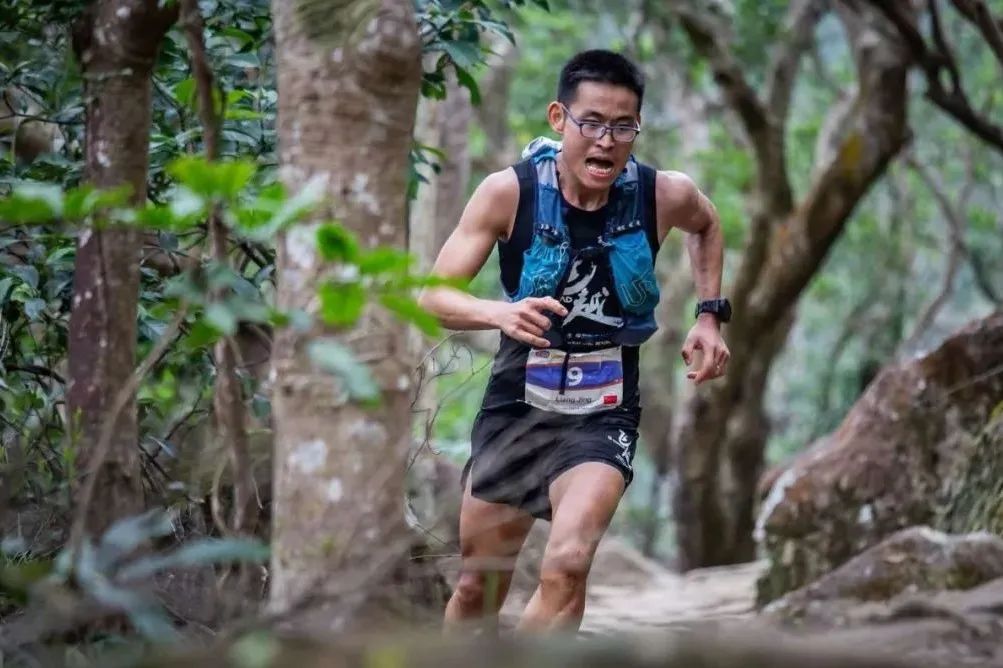 马拉松人物梁晶,马拉松运动员梁晶照片