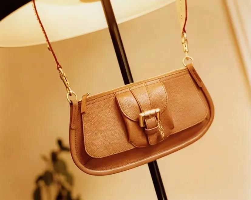 值得购买的入门轻奢包包,推荐性价比高的轻奢品牌包包