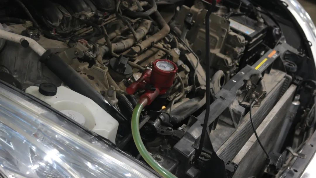 09天籁全车翻新整改多少钱,日产天籁自己撞烂了维修多少钱