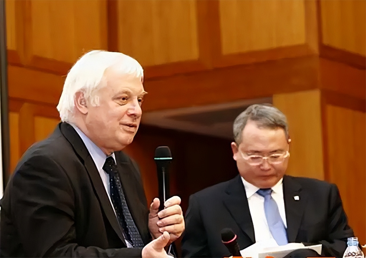 末代港督彭定康的最后一天,末代港督彭定康的三个女儿