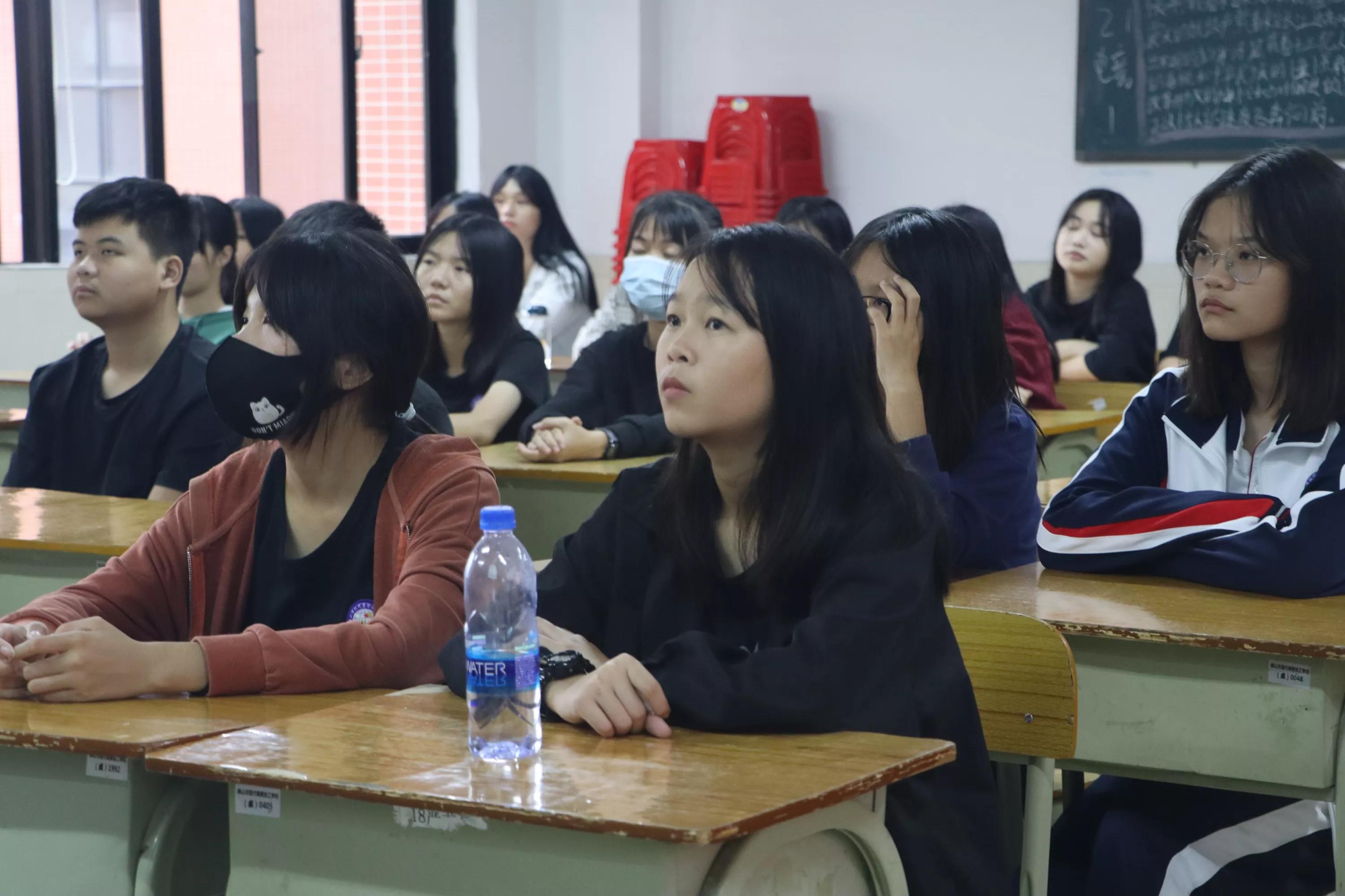 技校毕业后可以报读什么学校,技校属于什么学历能考大学吗