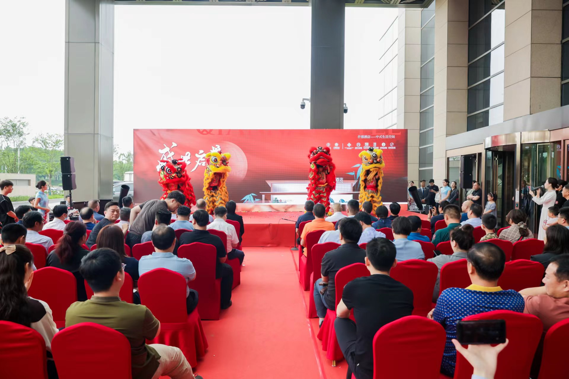 仟那元熙酒店宣传,郑州新田仟那元熙酒店公共温泉区